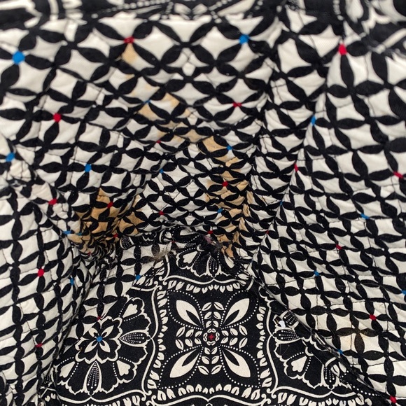 Vera Bradley Tote - Picture 2 of 4